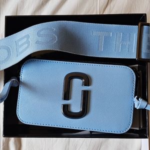 Marc Jacobs Blue Snapshot